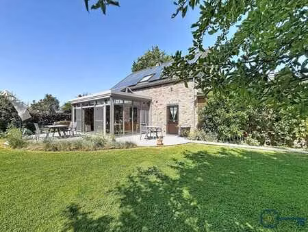 superbe maison 4 façades avec 3 ch. et véranda à wavreille