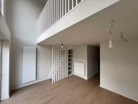 superbe penthouse duplex avec terrasse – entièrement rénové