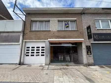 maison avec surface commerciale  3 chambres  à seraing