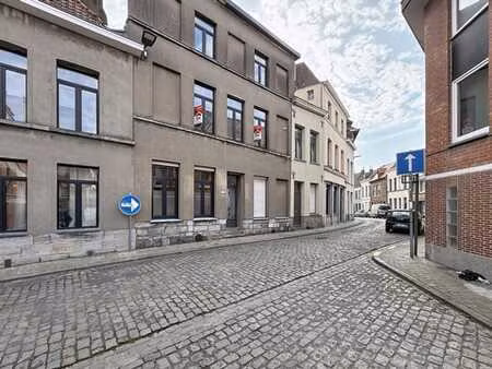 appartement au centre de tournai - prêt à emménager !