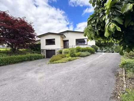 maison individuelle avec grand terrain