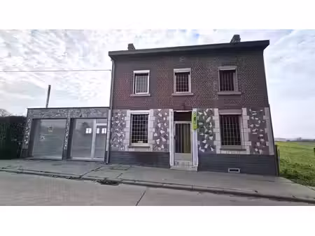 sous option - plus de visite - maison 4 façades à rénover +