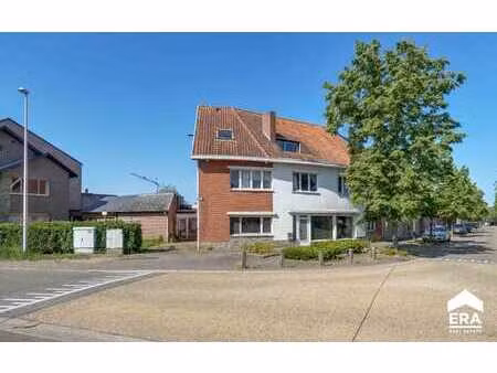 immeuble de rapport avec commerce à zonhoven