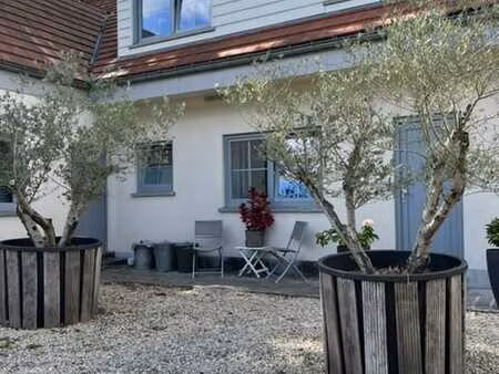 charmante studio dichtbij het station van la hulpe