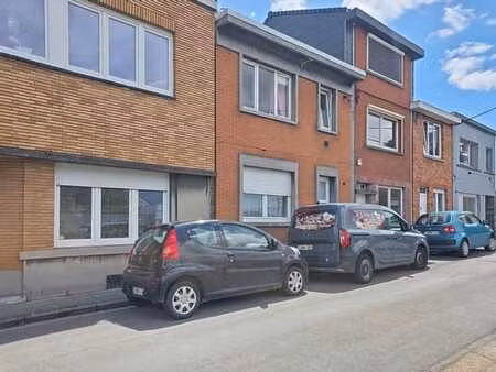 agréable maison 3 chambres à saint-nicolas !