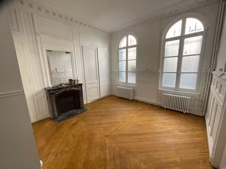 rare local 23 m2 76000 rouen