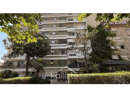 local commercial à vendre