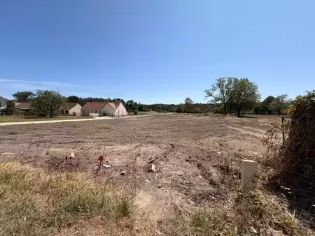terrain constructible viabilisé à vendre