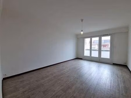 location appartement 3 pièces à challans (85300) : à louer 3 pièces / 67m² challans