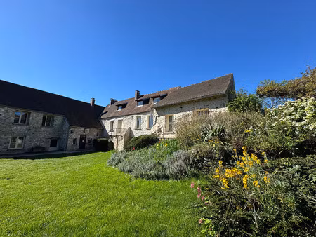 maison de luxe à louer à orgeval