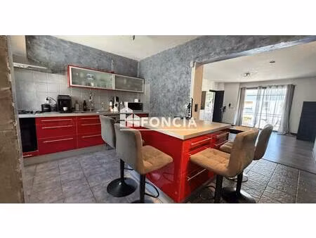 appartement avec terrasse dans petite copropriété de 2 appartements