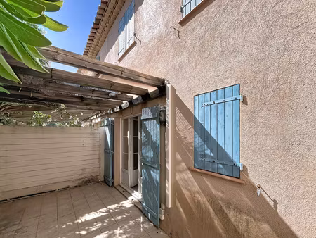 maison mitoyenne t4 avec jardin et garage la mole