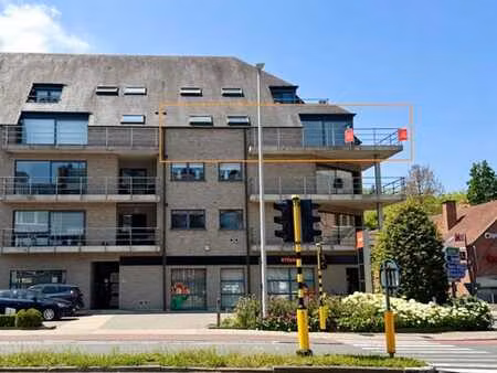 prachtig en bijzonder ruim hoekappartement met veel leefruim