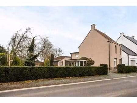 maison à rénover avec terrain attenant à schorisse!