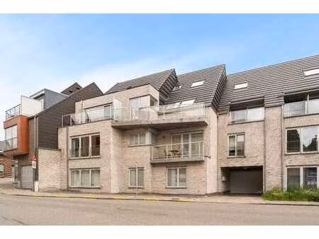 appartement avec garage  cave et terrasse ensoleillée