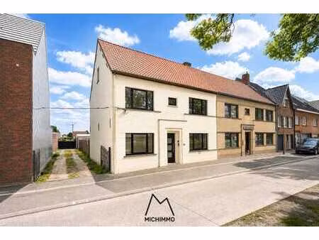 compleet gerenoveerde woning met grote zolder en grote ga...