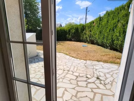 maison charmante avec beau jardin