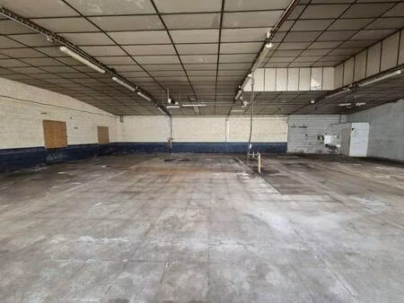 entrepôt à vendre