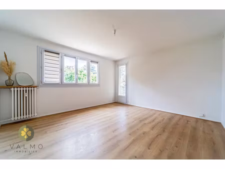 appartement t3-t4 lumineux à montfort-l'amaury (78) + à vend