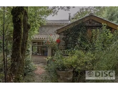 maison en pierre avec jardin à quelques minutes de penne