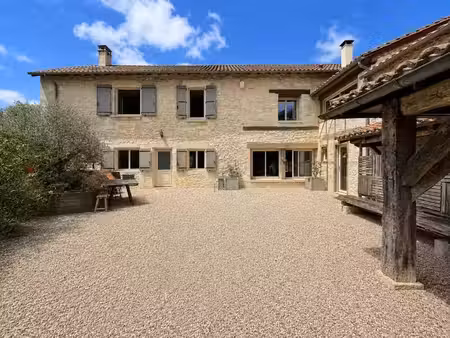 vente villa 10 pièces 235 m² à savignac-les-eglises (24420)  665 000 €