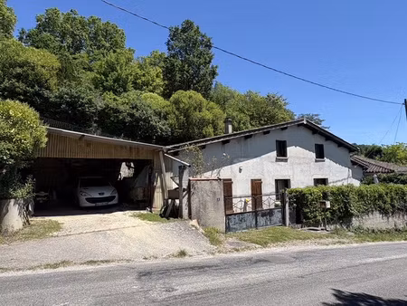 maison avec vue et piscine
