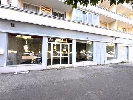 local commercial à vendre
