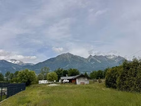 terrain constructible viabilisé à vendre