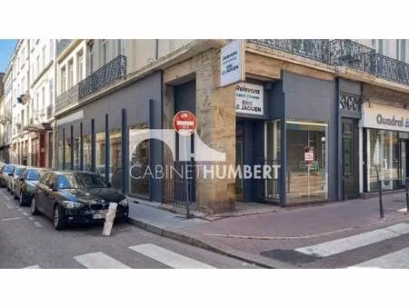 local commercial à louer