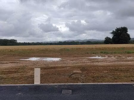 terrain constructible viabilisé à vendre