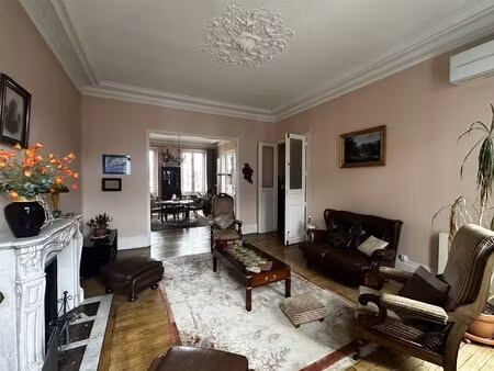 magnifique appartement de caractère en coeur de ville