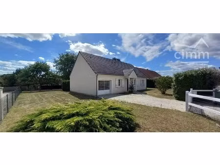 a vendre  neung sur beuvron  maison de plain pied 3 chambres + bureau