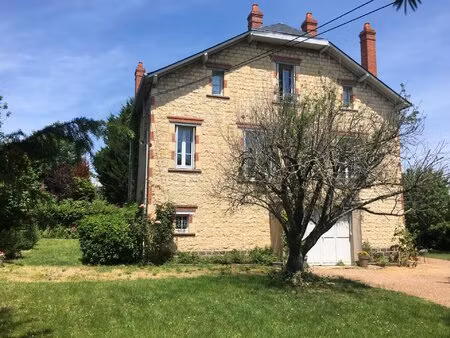 belle maison de caractère à nevers