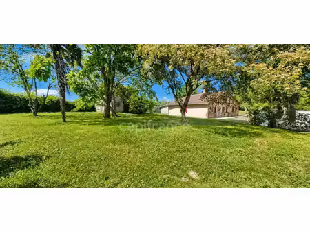 dpt landes (40)  à vendre à samadet  maison t5 162 m² avec garages  dépendances et terrain