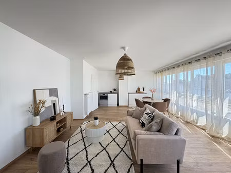 appartement récent terrasse t5 - 96 m² - hypercentre-ville