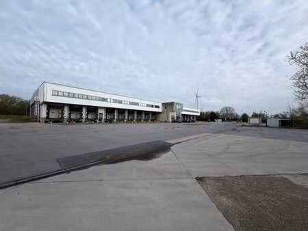 opportunité rare - courcelles site logistique réfrigéré