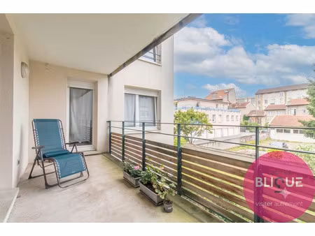 la terrasse qui fait de l'oeil