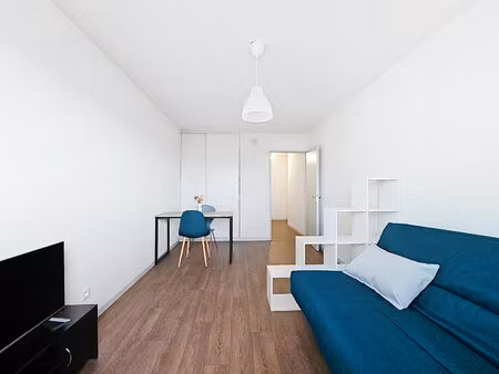 appartement meublé de type t1/studio nancy 24.85 m² résidence avec ascenseur