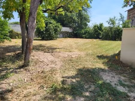 terrain constructible viabilisé à vendre