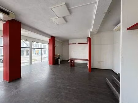 local commercial à louer