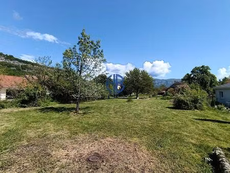 terrain constructible viabilisé à vendre