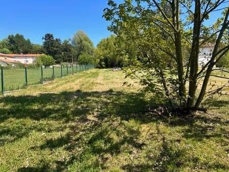 terrain constructible viabilisé à vendre
