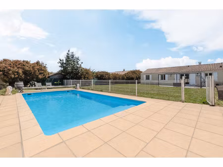 maison t5 de 120m2 environ