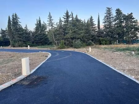 terrain constructible viabilisé à vendre