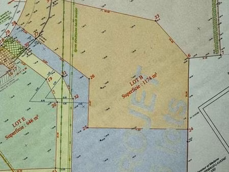 terrain constructible viabilisé à vendre