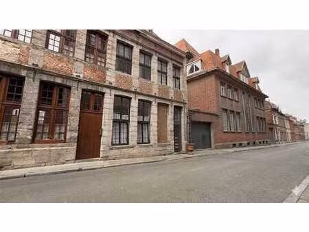 immeuble de rapport de 3 entitées  confromités urbanistique