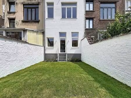 quartier européen : rdc + jardin - 1ère occupation