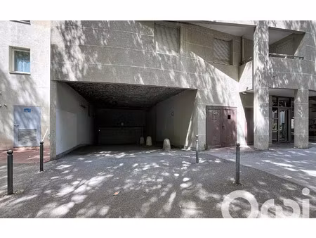 location stationnement  13 m² t- à villeurbanne  70 €