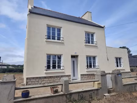 location maison 5 pièces 80 m² à ploudaniel (29260)  900 €