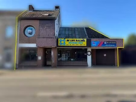 immeuble commercial sur +/- 185m² répartis sur 2 niveaux